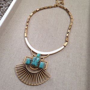 Stella & Dot Sunray Pendant necklace